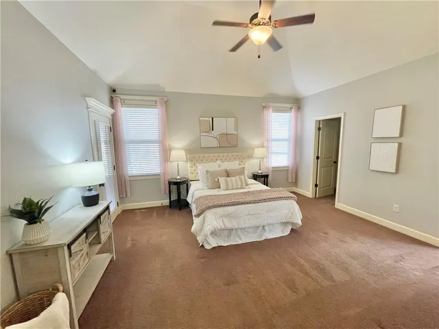 $524,900 | 8636 North Utica Road, Kansas City, MO 64153