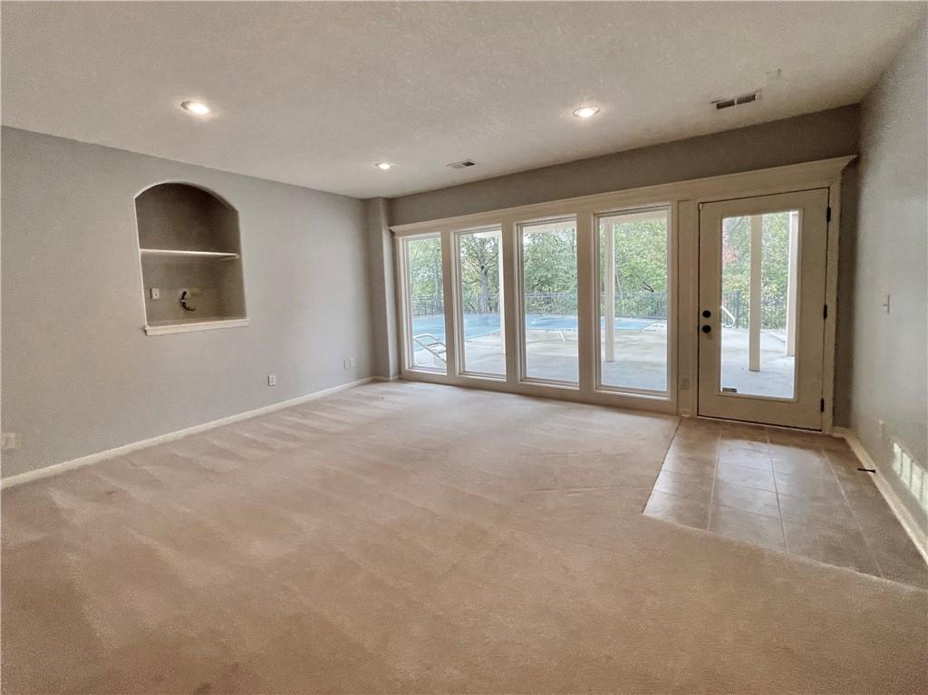 8636 North Utica Road Kansas City, MO 64153 - Photo 23 of 40