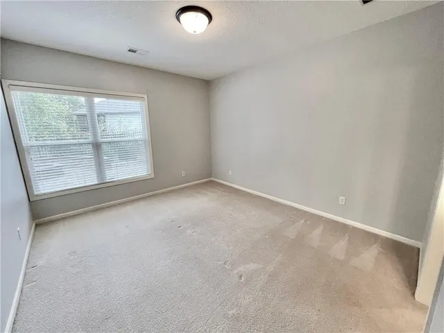 $524,900 | 8636 North Utica Road, Kansas City, MO 64153