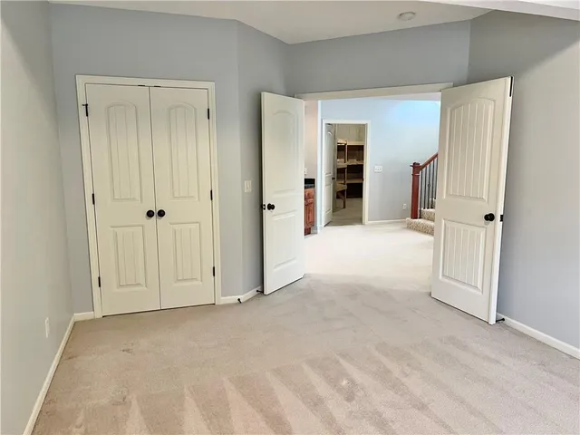 $524,900 | 8636 North Utica Road, Kansas City, MO 64153