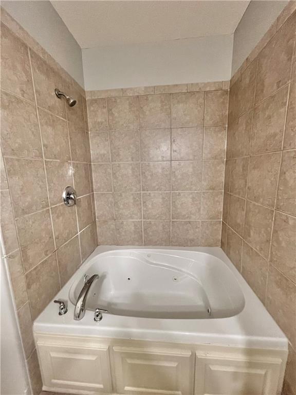 8636 North Utica Road Kansas City, MO 64153 - Photo 30 of 40