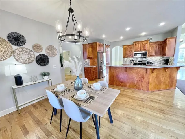 $524,900 | 8636 North Utica Road, Kansas City, MO 64153