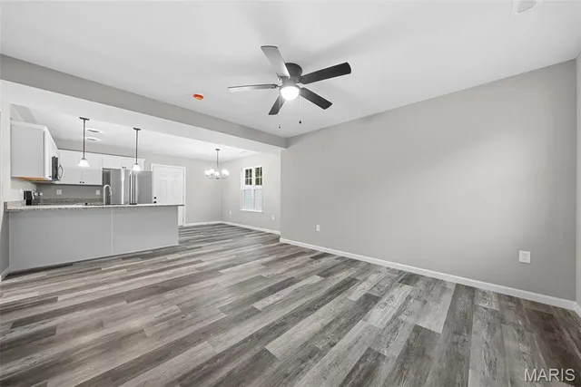 $332,200 | 103 Jimmy H Drive, Jonesburg, MO 63351