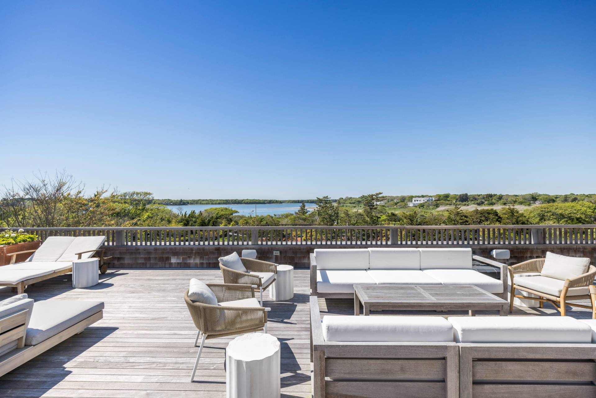 75 West End Road East Hampton, NY 11937 - Photo 26 of 49