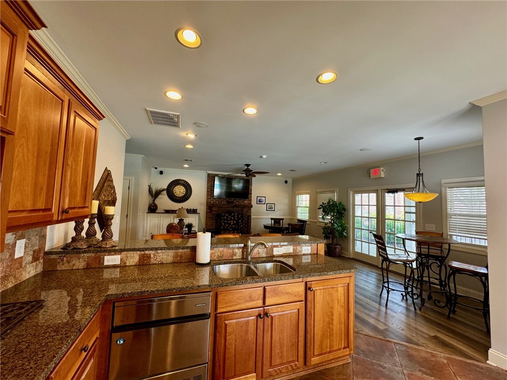 209 Calhoun Street, Unit 402 Clemson, SC 29631 - Photo 24 of 31 Clubhouse