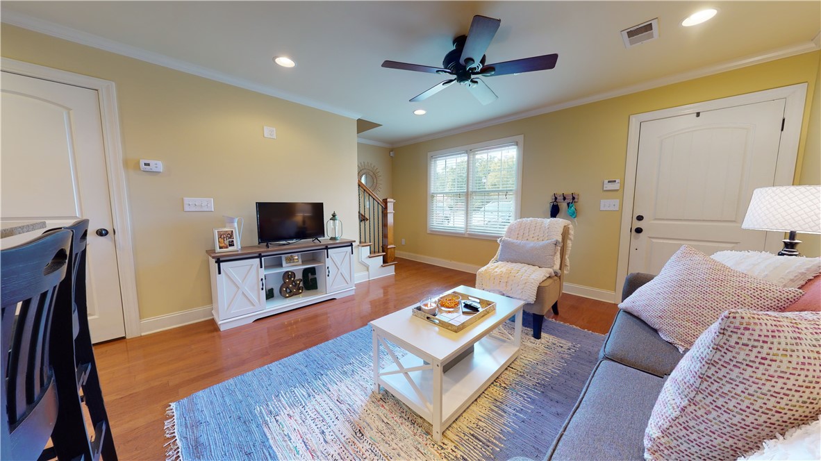 209 Calhoun Street, Unit 402 Clemson, SC 29631 - Photo 4 of 31