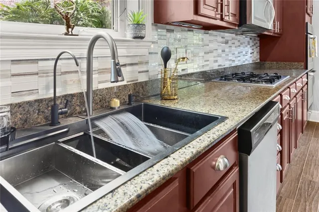 $525,000 | 50 Fairway Oaks Drive, New Orleans, LA 70131