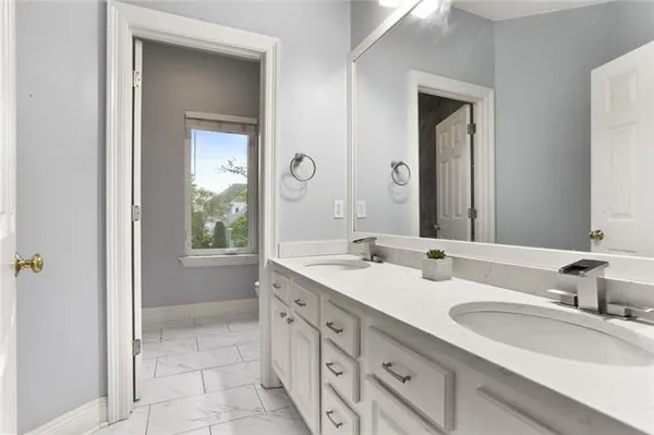 $515,000 | 50 Fairway Oaks Drive, New Orleans, LA 70131