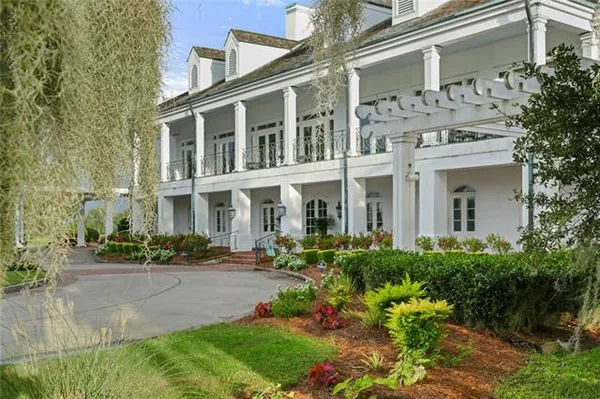 $515,000 | 50 Fairway Oaks Drive, New Orleans, LA 70131