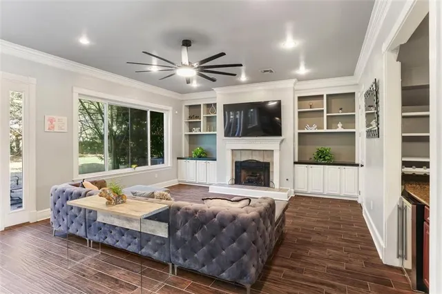 $525,000 | 50 Fairway Oaks Drive, New Orleans, LA 70131