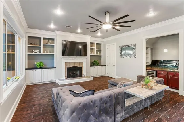 $525,000 | 50 Fairway Oaks Drive, New Orleans, LA 70131