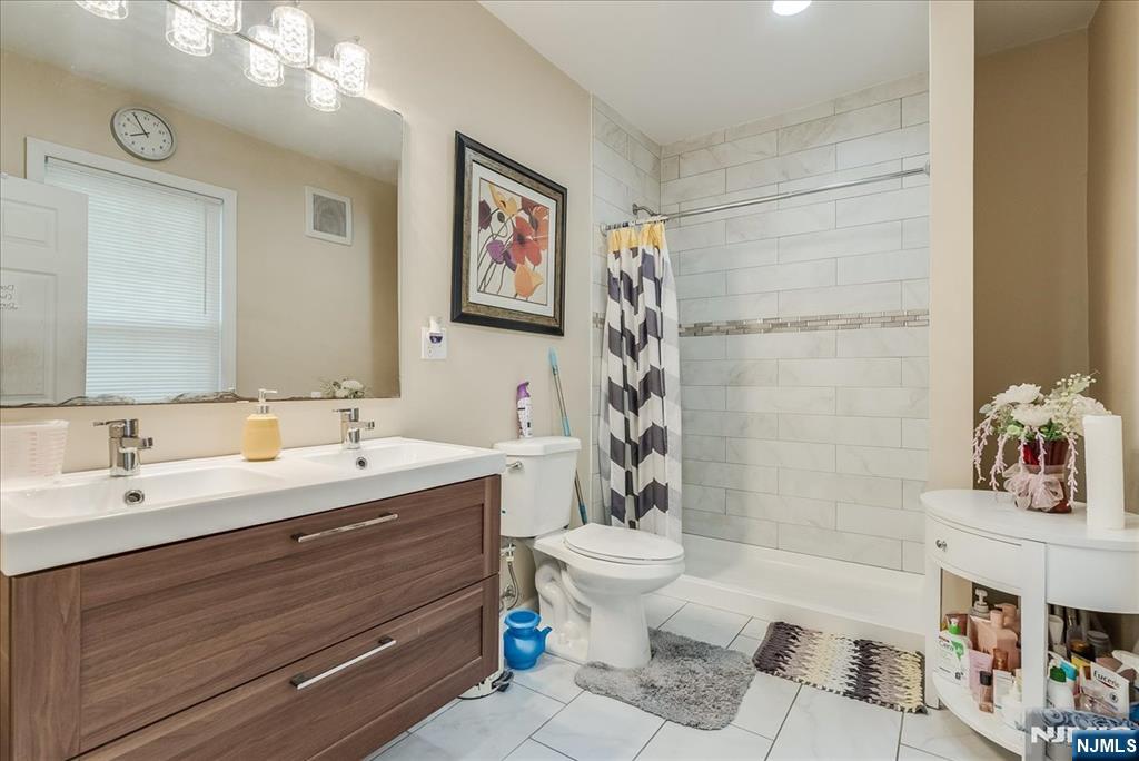 11 Alps Road Wayne, NJ 07470 - Photo 16 of 38