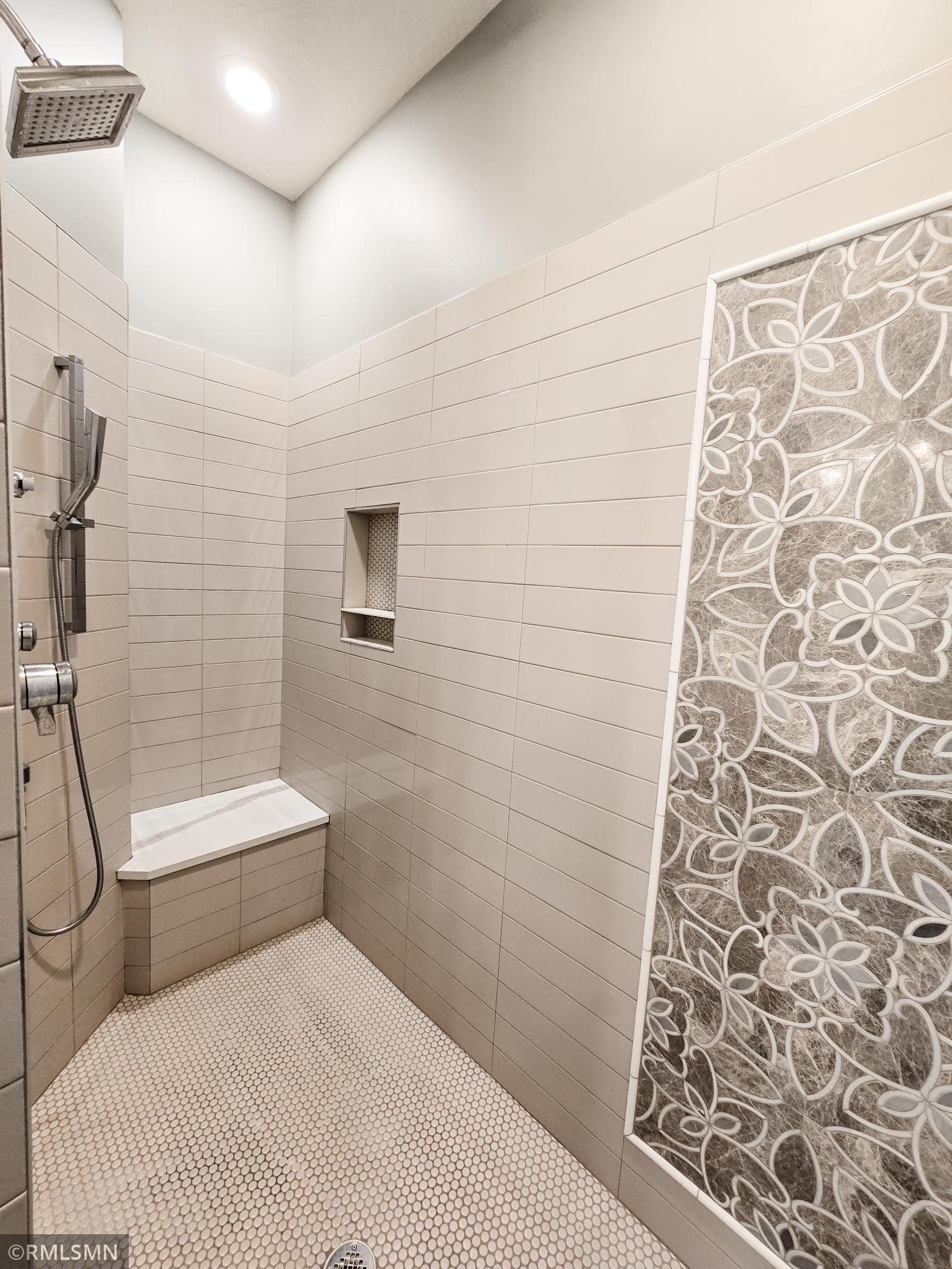 5014 Dale Ridge Road Woodbury, MN 55129 - Photo 16 of 26