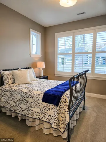 $675,000 | 5014 Dale Ridge Road, Woodbury, MN 55129