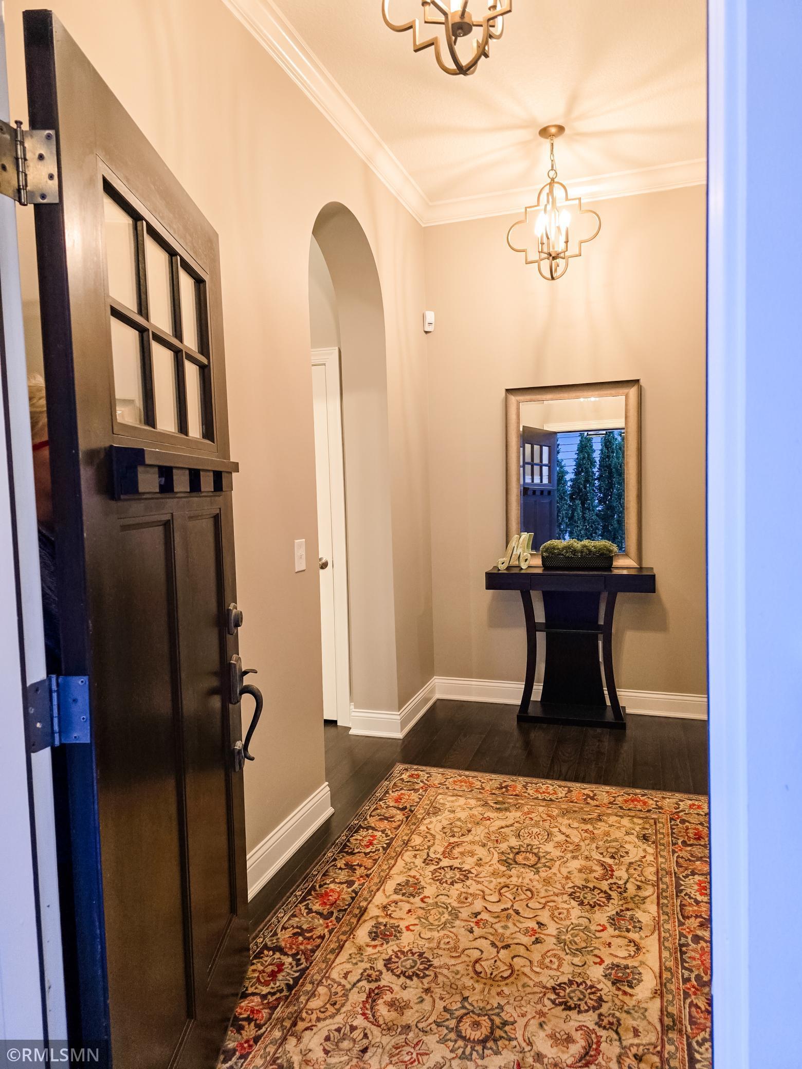 5014 Dale Ridge Road Woodbury, MN 55129 - Photo 2 of 26