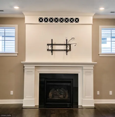 $675,000 | 5014 Dale Ridge Road, Woodbury, MN 55129