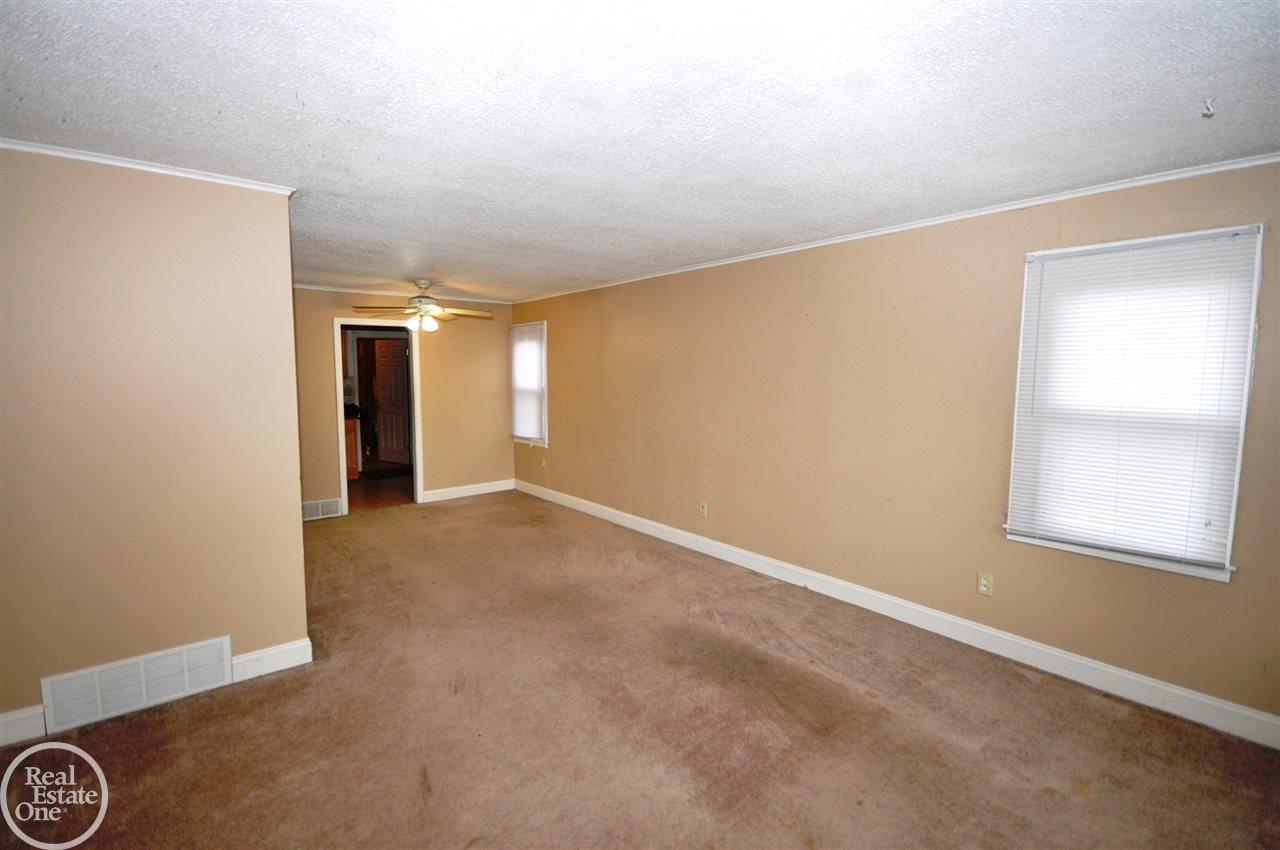 2914 Simpson Drive Rochester Hills, MI 48309 - Photo 7 of 13
