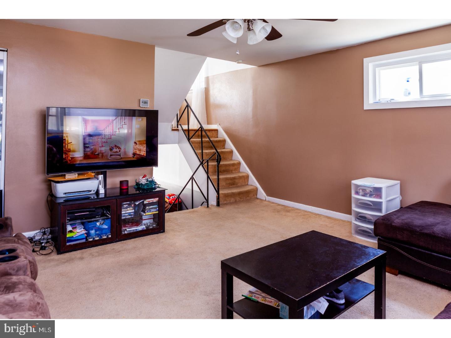 858 Andover Road Lansdale, PA 19446 - Photo 1 of 15 Living Room