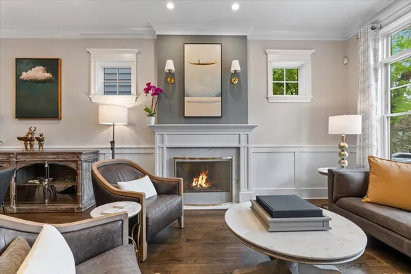 $1,725,000 | 1924 West Farragut Avenue, Chicago, IL 60640