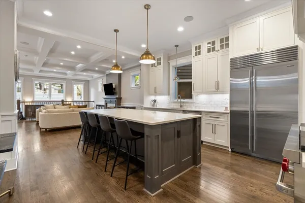 $1,725,000 | 1924 West Farragut Avenue, Chicago, IL 60640