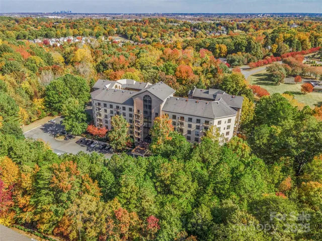 $169,000 | 211 Heritage Boulevard, Unit 402, Fort Mill, SC 29715