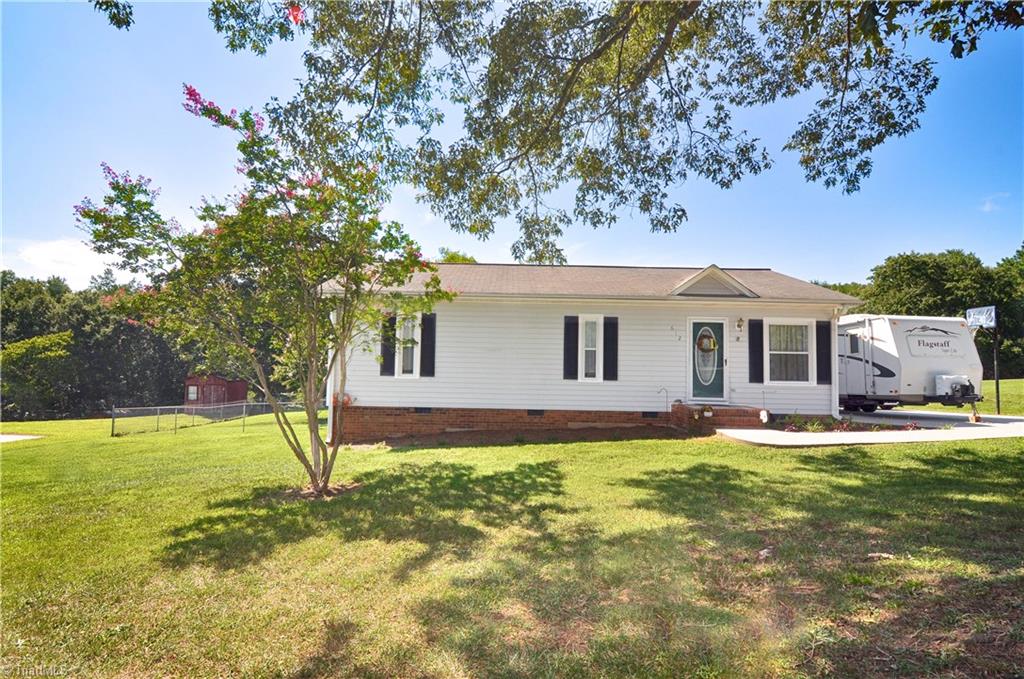 612 Simerson Road Lexington, NC 27295 - Photo 3 of 20 Gallery Image 3
