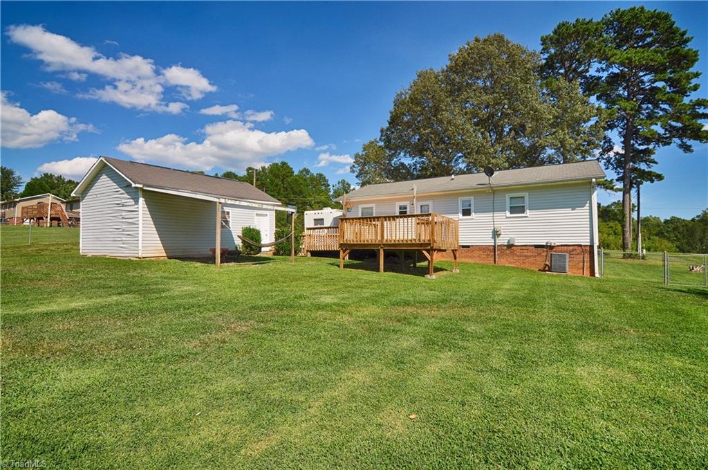 612 Simerson Road Lexington, NC 27295 - Photo 5 of 20 Gallery Image 5