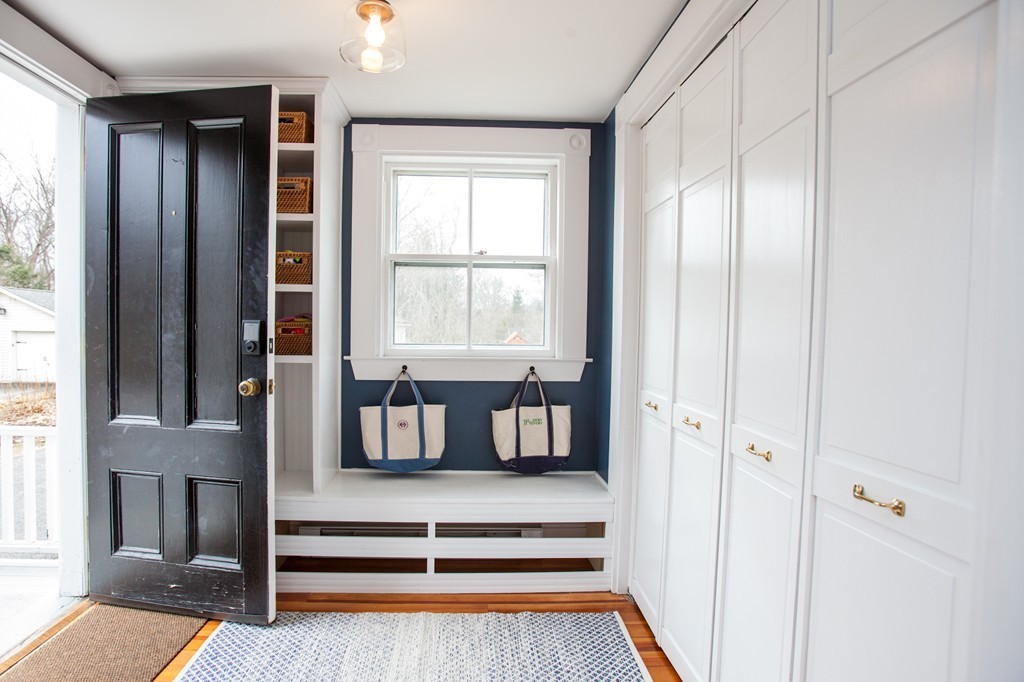 41 Forest Street Wellesley, MA 02481 - Photo 10 of 23