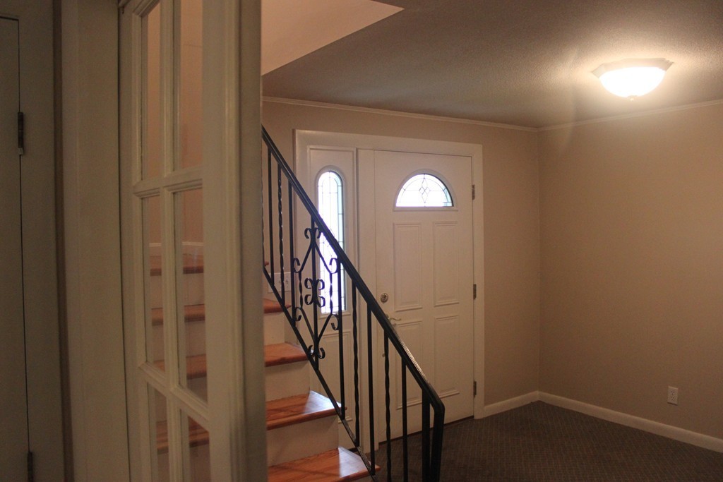 14 Puritan Road Salem, MA 01970 - Photo 3 of 16 Gallery Image 3