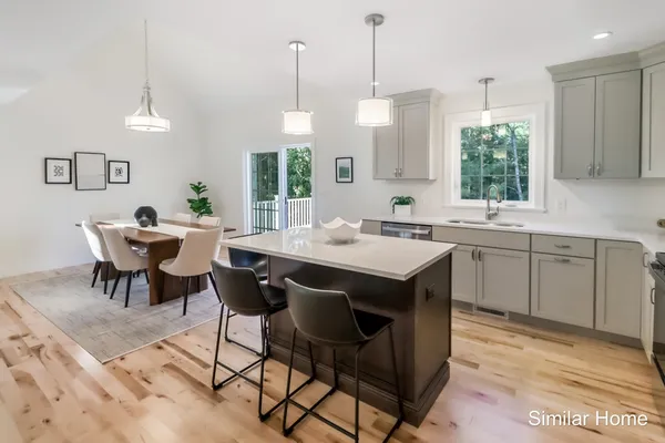 $813,900 | 41 The Cliffs, Unit 41, Auburn, NH 03032