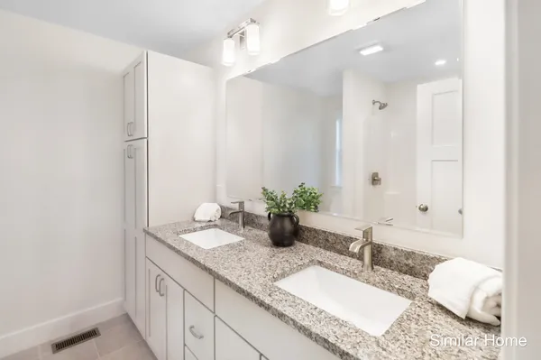 $813,900 | 41 The Cliffs, Unit 41, Auburn, NH 03032