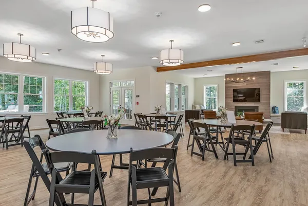 $813,900 | 41 The Cliffs, Unit 41, Auburn, NH 03032