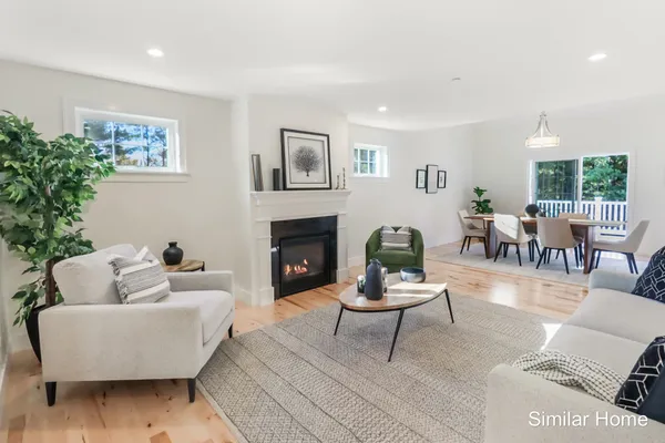 $813,900 | 41 The Cliffs, Unit 41, Auburn, NH 03032