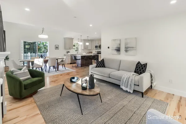 $813,900 | 41 The Cliffs, Unit 41, Auburn, NH 03032