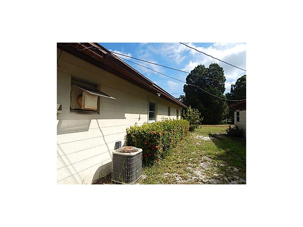 5075 Garretts Road Micco, FL 32976 - Photo 15 of 16 Gallery Image 15
