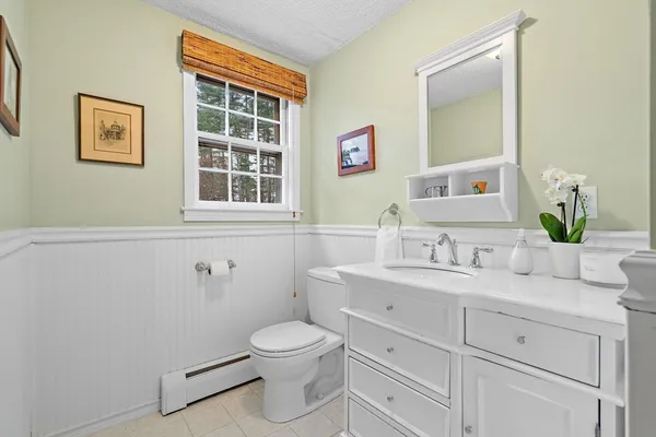 $750,000 | 108 Harvard Road, Stow, MA 01775