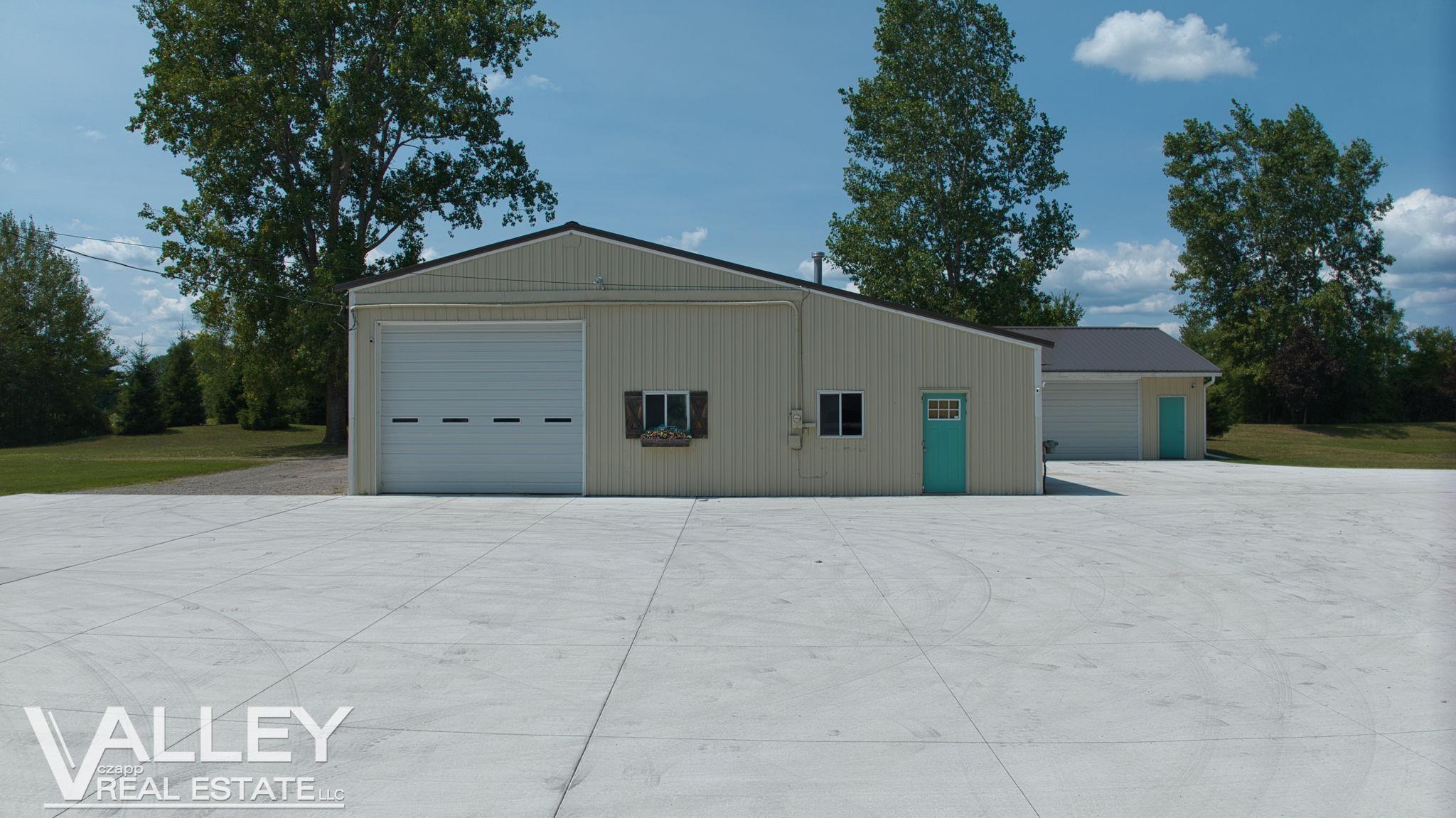 7474 Kochville Road Freeland, MI 48623 - Photo 27 of 39