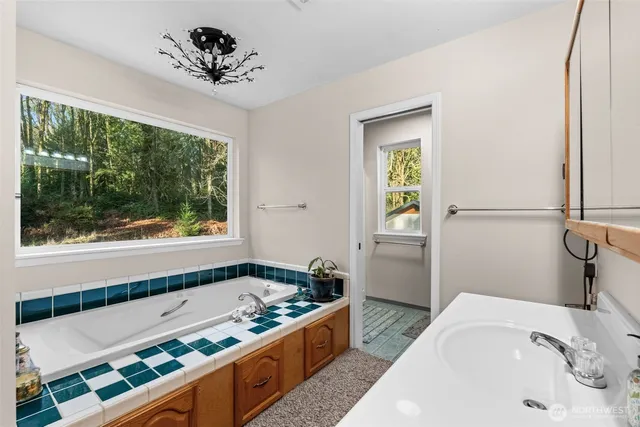 $925,000 | 14444 Crescent Valley Road Southeast, Olalla, WA 98359