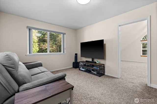 $925,000 | 14444 Crescent Valley Road Southeast, Olalla, WA 98359