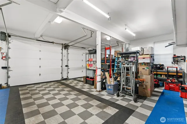 $925,000 | 14444 Crescent Valley Road Southeast, Olalla, WA 98359