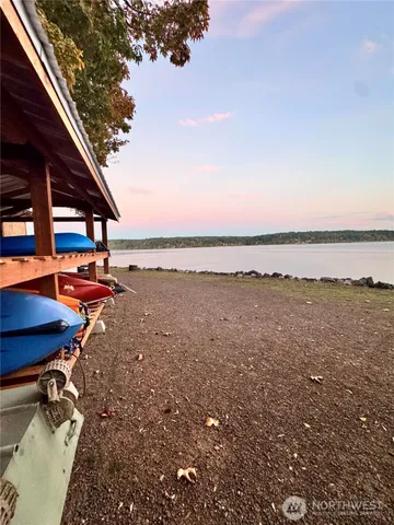 $925,000 | 14444 Crescent Valley Road Southeast, Olalla, WA 98359