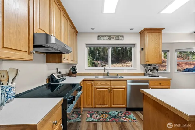 an empty room with windows