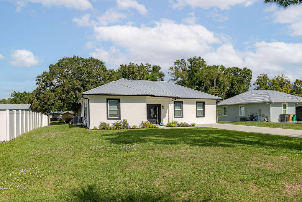 1014 Southwest 11th Street Okeechobee, FL 34974 - Photo 33 of 45 428A3901-Edit