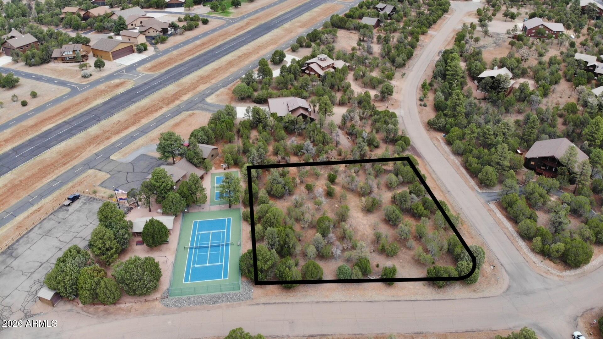 2756 Apollo Circle, Unit 141 Overgaard, AZ 85933 - Photo 3 of 4