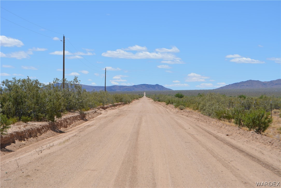 19984 South Wild Bill Road Yucca, AZ 86438 - Photo 18 of 36 Gallery Image 18