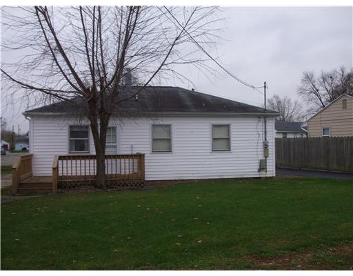 928 Barker Drive Springfield, OH 45505 - Photo 4 of 10