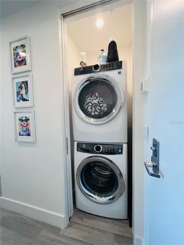 a view of a washer and dryer