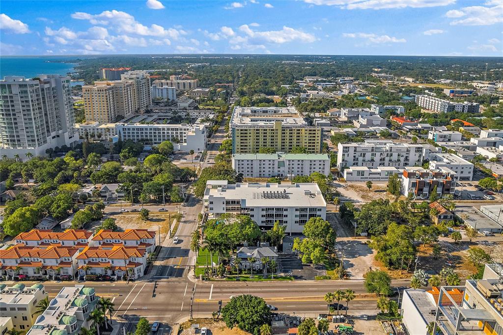 332 Cocoanut Avenue, Unit 507 Sarasota, FL 34236 - Photo 26 of 34 a view of a city