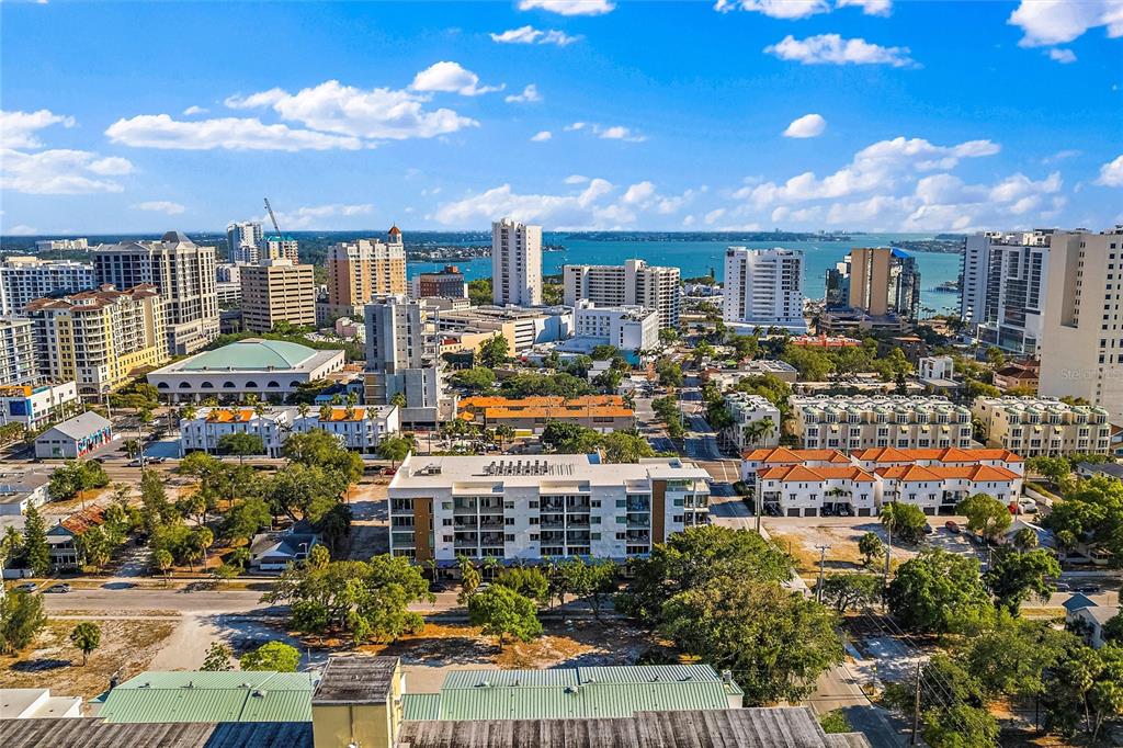 332 Cocoanut Avenue, Unit 507 Sarasota, FL 34236 - Photo 31 of 34 a city view