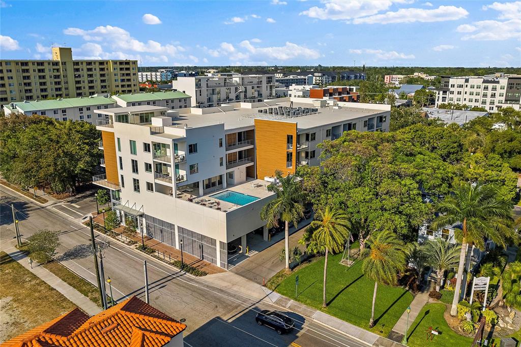 332 Cocoanut Avenue, Unit 507 Sarasota, FL 34236 - Photo 33 of 34 a view of a city that has tall buildings